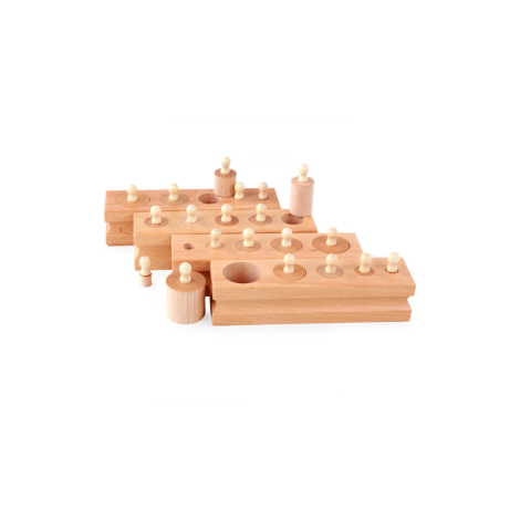 PETITS EMBOÎTEMENTS CYLINDRIQUES EN BOIS