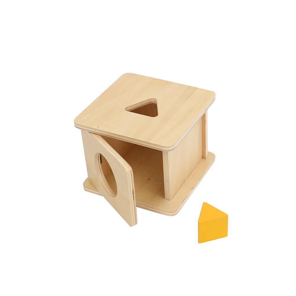 BOÎTE D'ENCASTREMENT AVEC PRISME TRIANGULAIRE